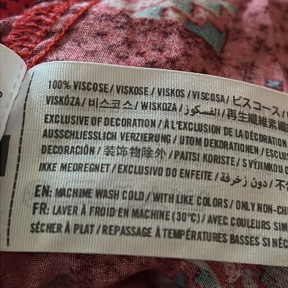 Hollister red hobo peasant cropped red print top Sz XS blouse - Picture 11 of 12